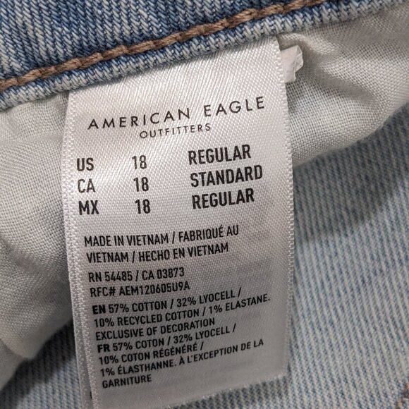 NWT American Eagle Outfitters 18 Raw Hem Jean Perfect Skirt Light Wash Denim 34W - Picture 12 of 13